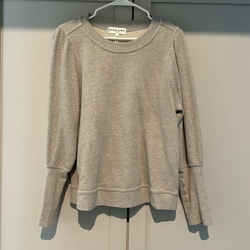 Excellent condition Apiece Apart!